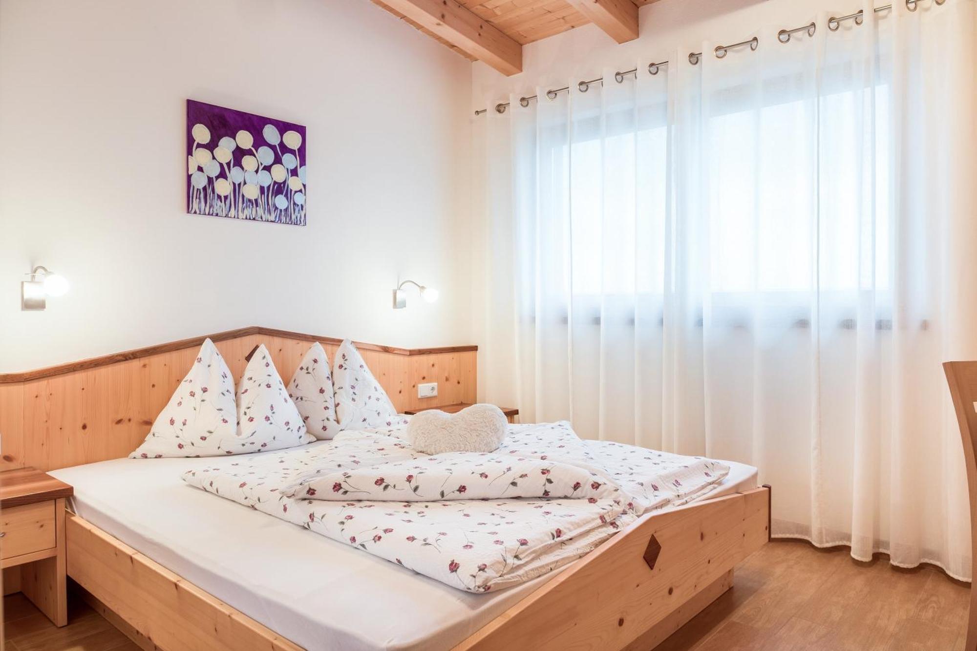 Hofschenke Pfeiftal - Heuduft Apartment San Martino In Passiria  Exterior photo